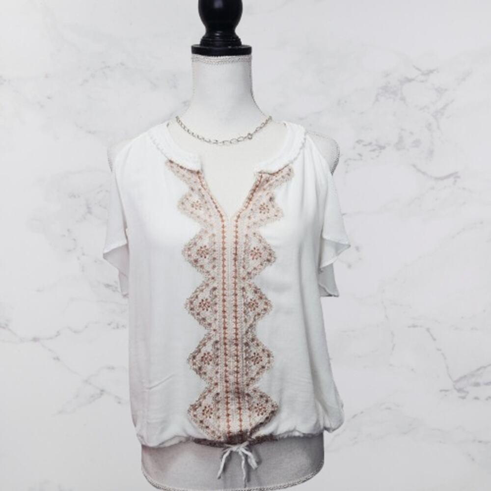Miss Me White Peasant Top Flutter Sleeve Cold Shoulder Medium